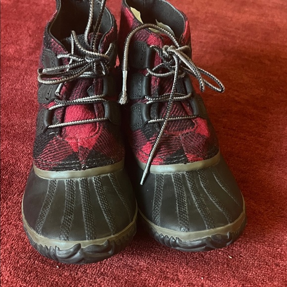 Sorel Women's Out N About Red Buffalo Plaid Lace Up Rain Boots - Picture 9 of 12